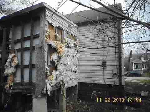 8897 Mendota (3)_m.jpg